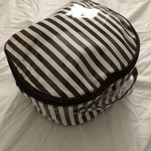 Henri Bendel X-Large Cosmetic Case